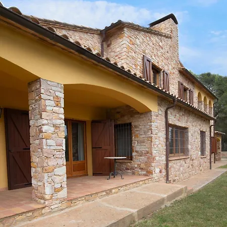 Holiday home Pujadas